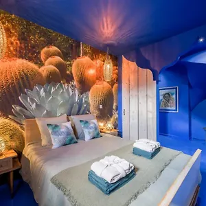 luxury-la-villa-jardin-majorelle-avec-jacuzzi.fr-paris.fr/